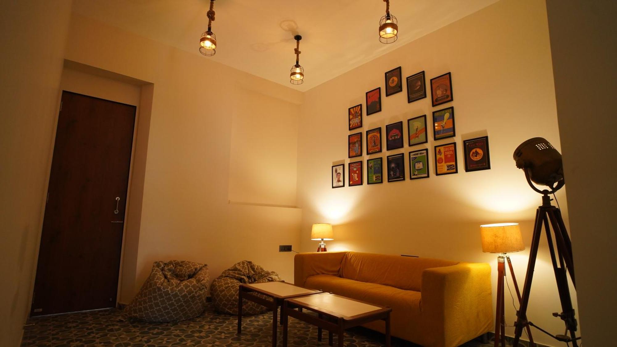 Hostel The Colaba Pod Mumbai Exterior foto